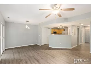 Photo #4: 1011301 Listing