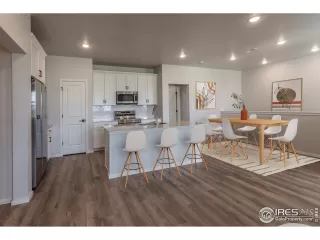 Photo #1: 1011361 Listing