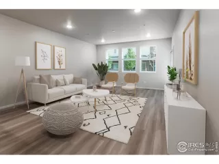 Photo #2: 1011362 Listing