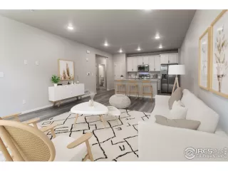 Photo #3: 1011362 Listing