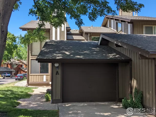 MLS: 1011378 Condo For Sale