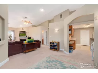 Photo #2: 1011434 Listing