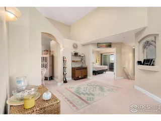 Photo #3: 1011434 Listing