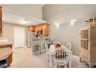 Photo #5: 1011434 Listing