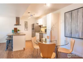 Photo #3: 1011504 Listing