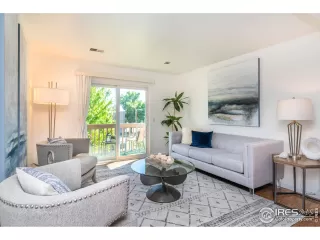 Photo #5: 1011504 Listing