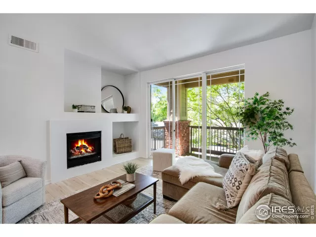 MLS: 1011531 Condo For Sale