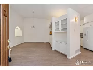Photo #3: 1011545 Listing