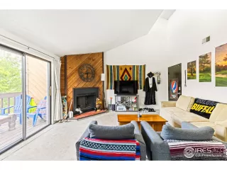 Photo #3: 1011576 Listing