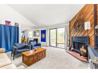 Photo #4: 1011576 Listing