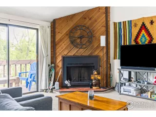 Photo #5: 1011576 Listing