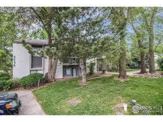 Photo #3: 1011638 Listing