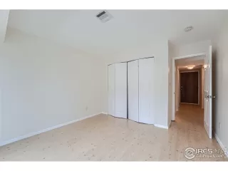 Photo #4: 1011658 Listing