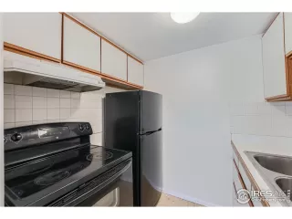 Photo #6: 1011658 Listing