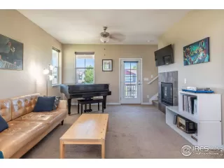 Photo #5: 1011776 Listing