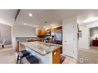 Photo #1: 1011819 Listing