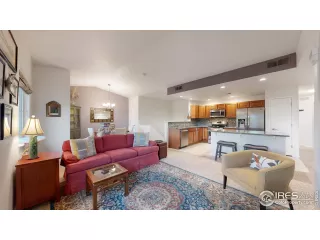 Photo #5: 1011819 Listing