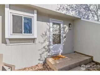 Photo #1: 1011838 Listing