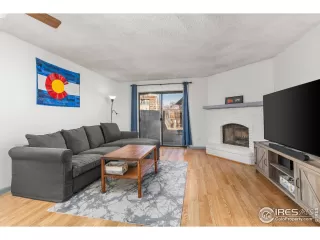 Photo #4: 1011838 Listing