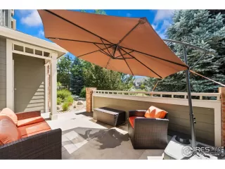 Photo #3: 1011896 Listing