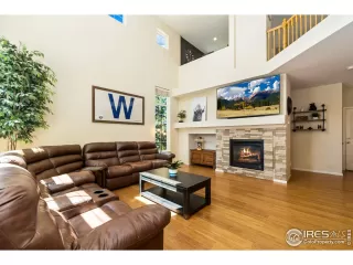 Photo #4: 1011896 Listing