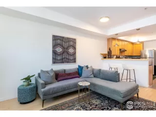 Photo #6: 1011930 Listing 