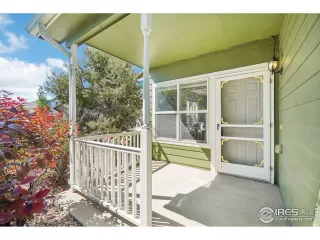 Photo #3: 1011978 Listing