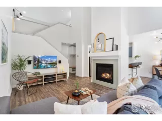 Photo #6: 1012076 Listing