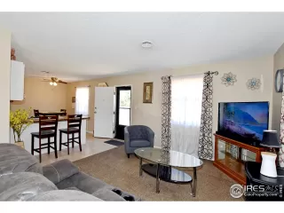 Photo #4: 1012100 Listing 