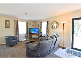 Photo #6: 1012100 Listing 