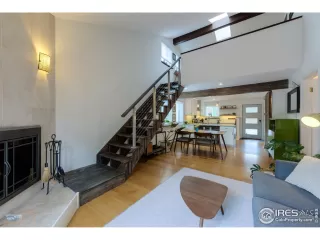 Photo #6: 1012170 Listing