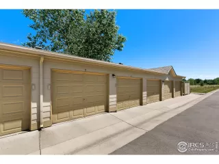 Photo #2: 1012179 Listing