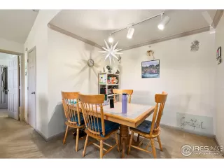 Photo #4: 1012179 Listing