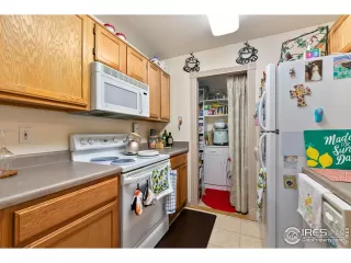 Photo #5: 1012179 Listing