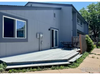 Photo #5: 1012343 Listing