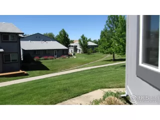 Photo #6: 1012343 Listing