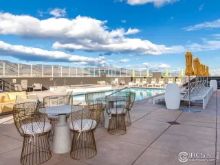 Photo #3: 1012504 Listing