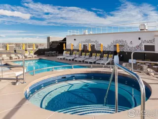 Photo #4: 1012504 Listing