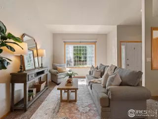 Photo #3: 1012541 Listing