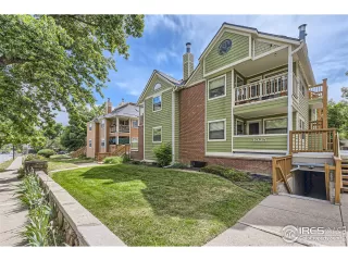 Photo #2: 1012558 Listing