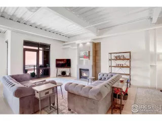 Photo #2: 1012620 Listing