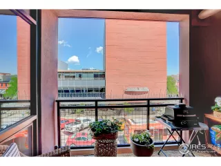 Photo #6: 1012620 Listing