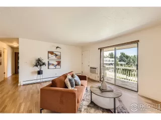 Photo #3: 1012702 Listing 