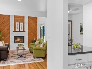 Photo #4: 1012707 Listing 