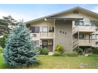 Photo #3: 1012786 Listing