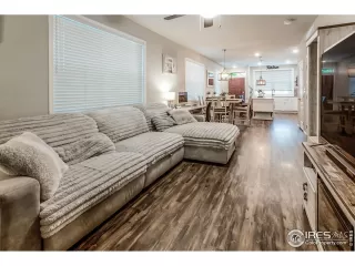 Photo #5: 1012799 Listing