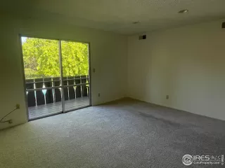 Photo #2: 1012838 Listing