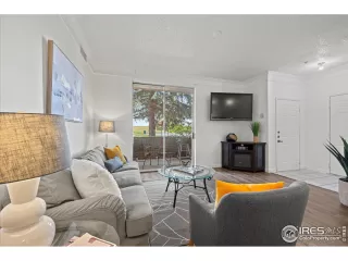 Photo #1: 1012839 Listing