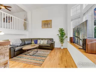 Photo #5: 1012875 Listing 