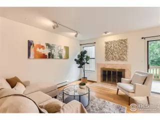 Photo #3: 1013005 Listing